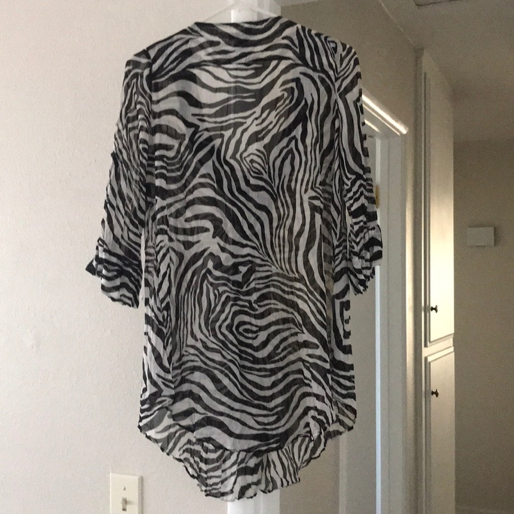 Tunic - Picture 2 of 3